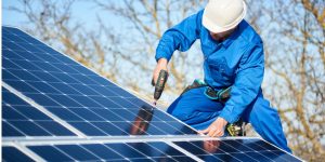 Installation Maintenance Panneaux Solaires Photovoltaïques à Cregols